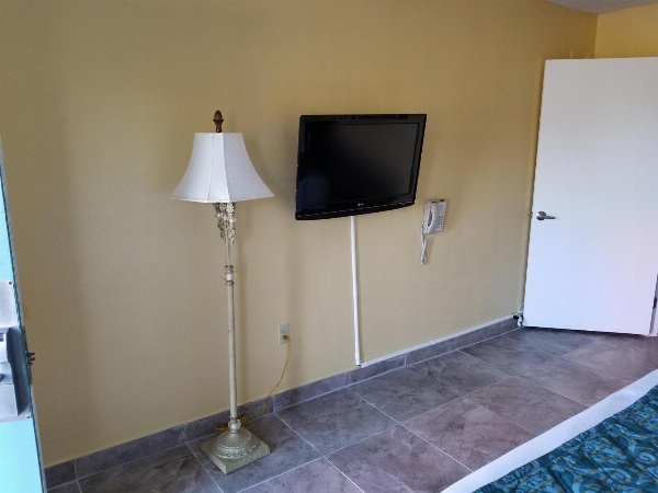 Shining Light Inn & Suites Main image